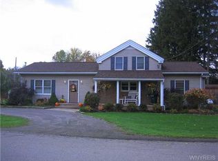 11597 Sparks Rd, Freedom, NY 14065