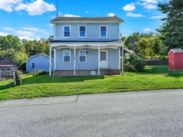 2481 Pleasant View Dr, York, PA 17406