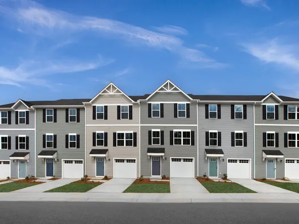 111 Kensington Cir, Middletown, VA 22645