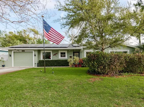 6377 13th Ave N, Saint Petersburg, FL 33710