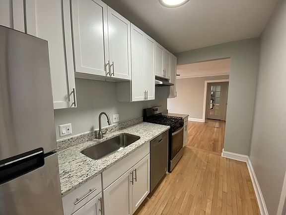 4th image of 6522 N Glenwood Ave APT 3E