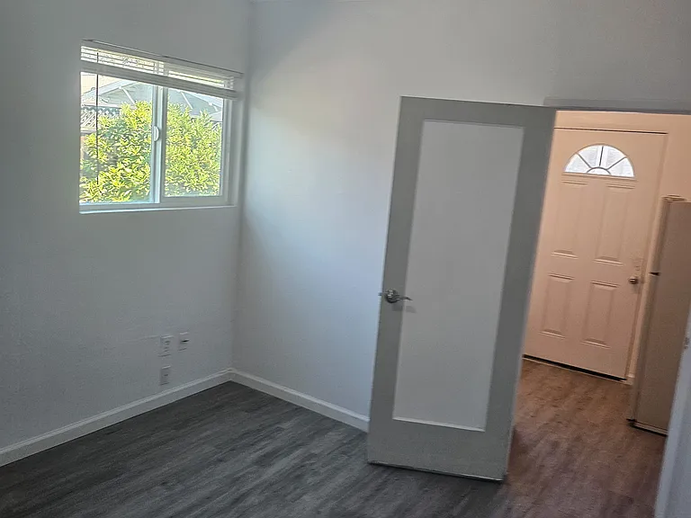 1751 Lexington St — Photo 4