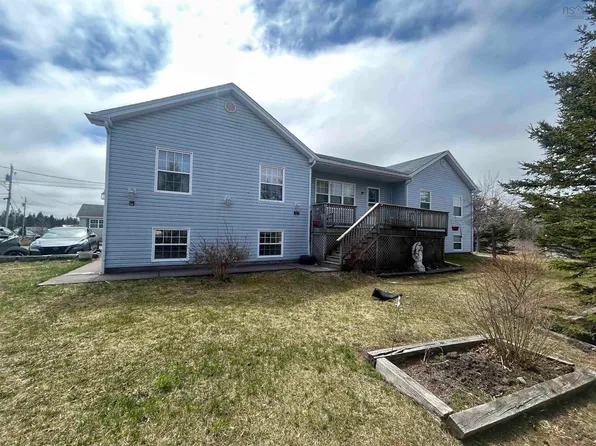 2 Pine Ridge Rd, Antigonish, NS B2G 0B4
