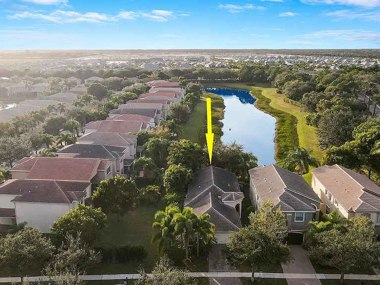 11351 Majestic Acres Ter — Photo 38