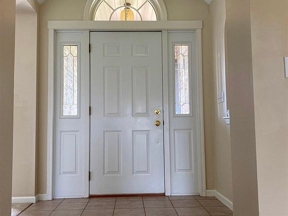 4th image of 21935 Shirley Dr