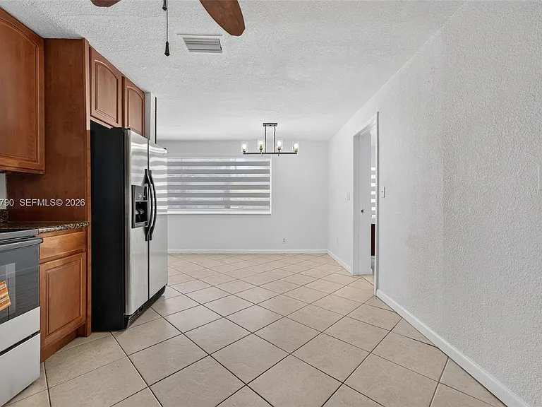 5921 NE 1st Ave — Photo 13