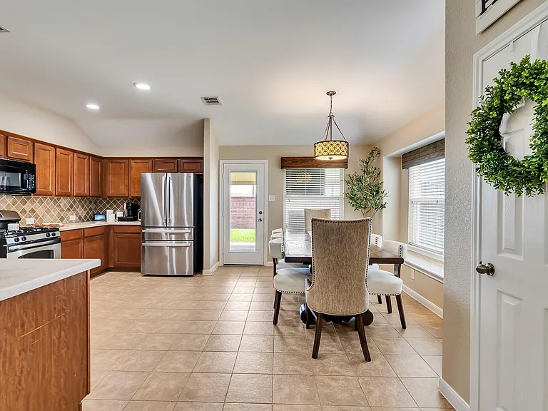 9015 Springcroft Ct — Photo 18