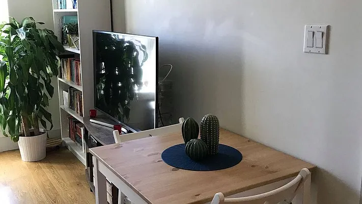 Rented by Nooklyn NYC LLC | media 9