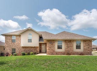 3131 N Albertha Ave, Springfield, MO 65803