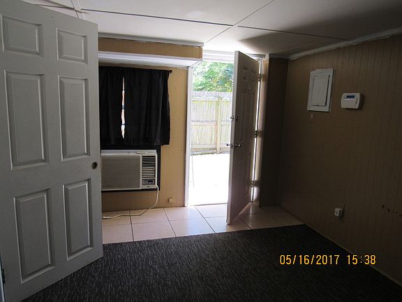 5th image of 208 1/2 W College St #C3bb15dd7