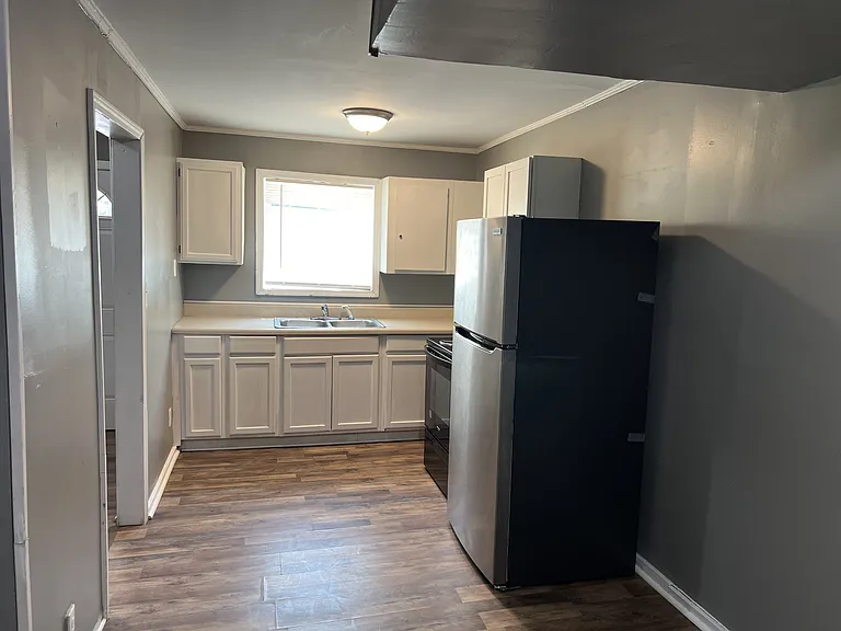 390 Cowan St #394 — Photo 9