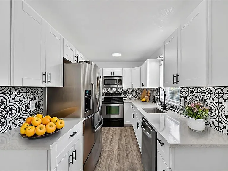 3034 Touraine Ave — Photo 19