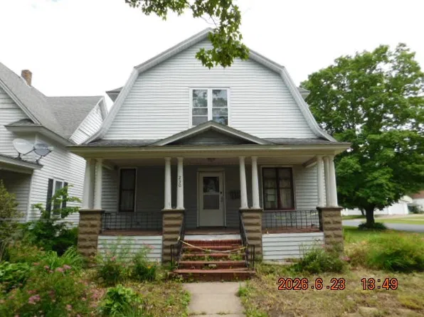 230 S Main St, Elmwood, WI 54740