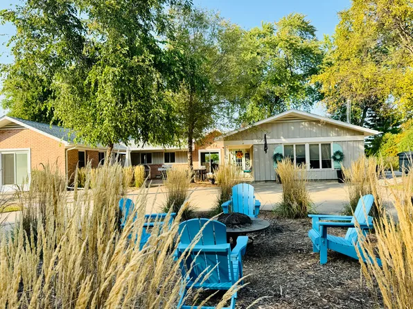 10 Lake Rd W, Menasha, WI 54952