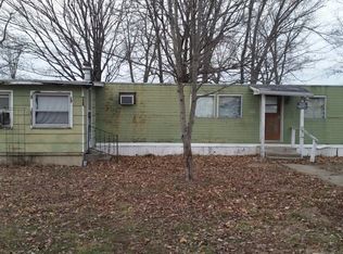 396 W 15th St, Vincennes, IN 47591