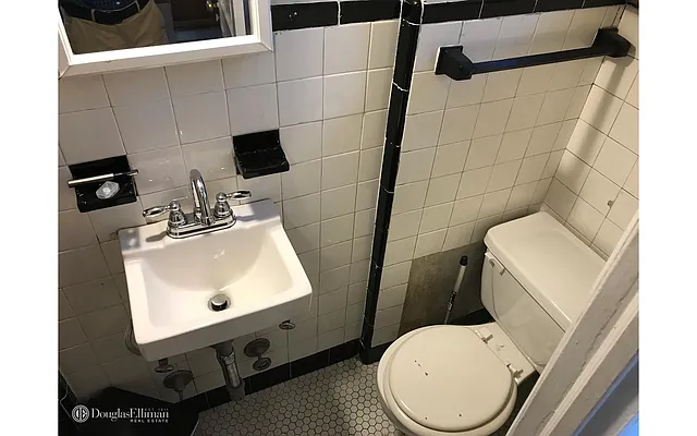 Rented by Douglas Elliman | media 8