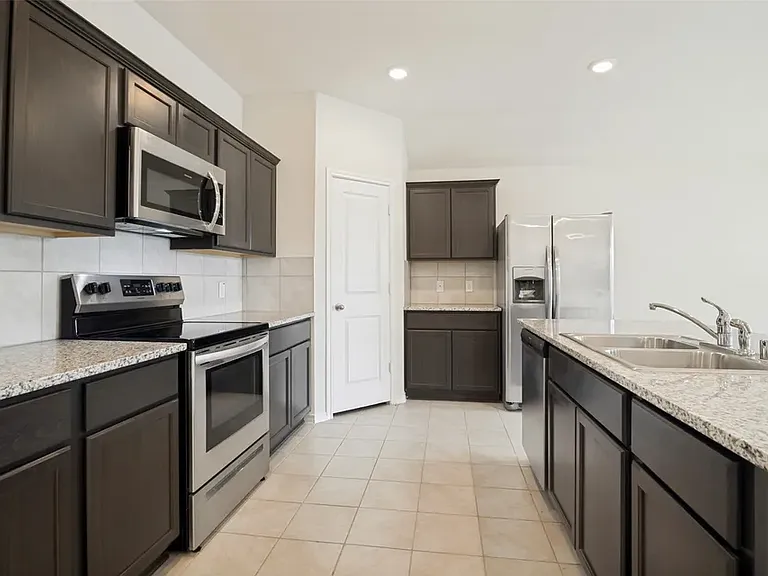 908 Horton St — Photo 8