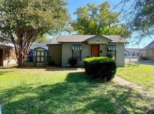 112 N Dobson St, Burleson, TX 76028