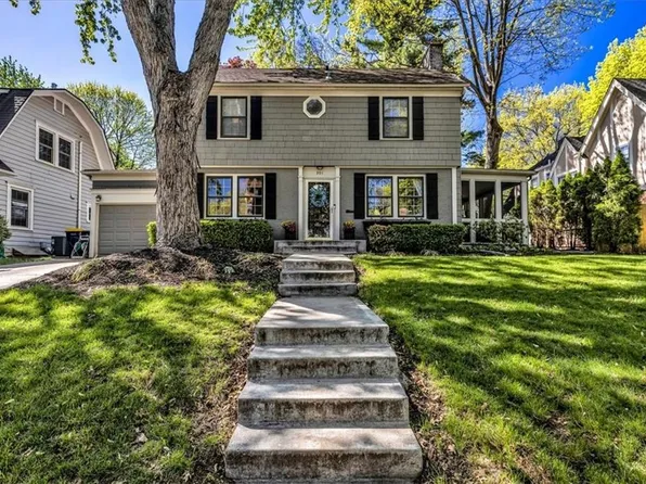 301 W 67th St, Kansas City, MO 64113