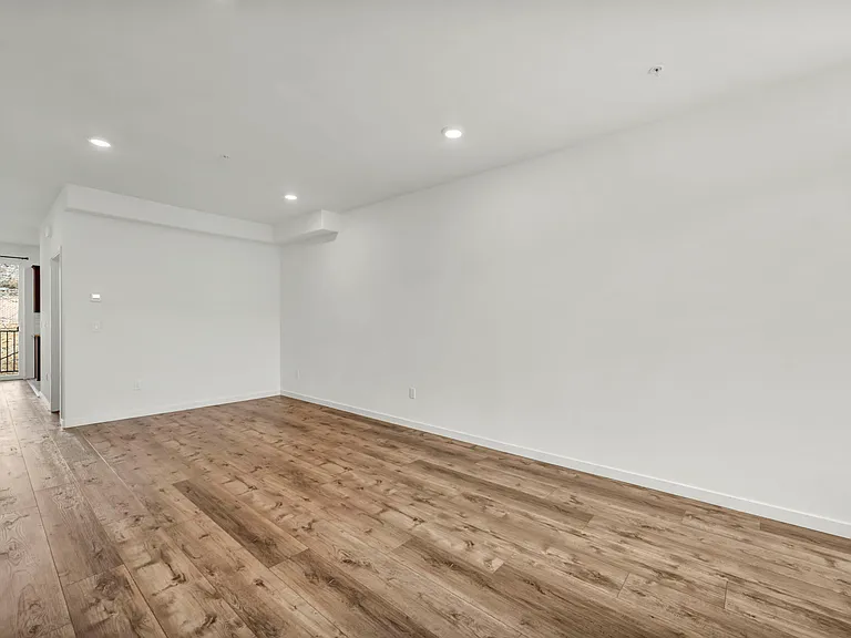 545 Gloria May Ln — Photo 25