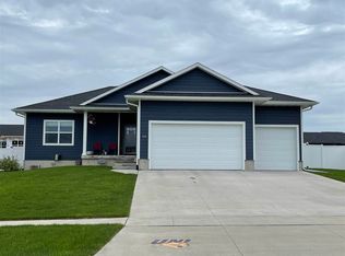2332 Blythe Blvd, Cedar Falls, IA 50613