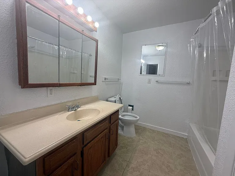 809 Spruce Ave — Photo 8
