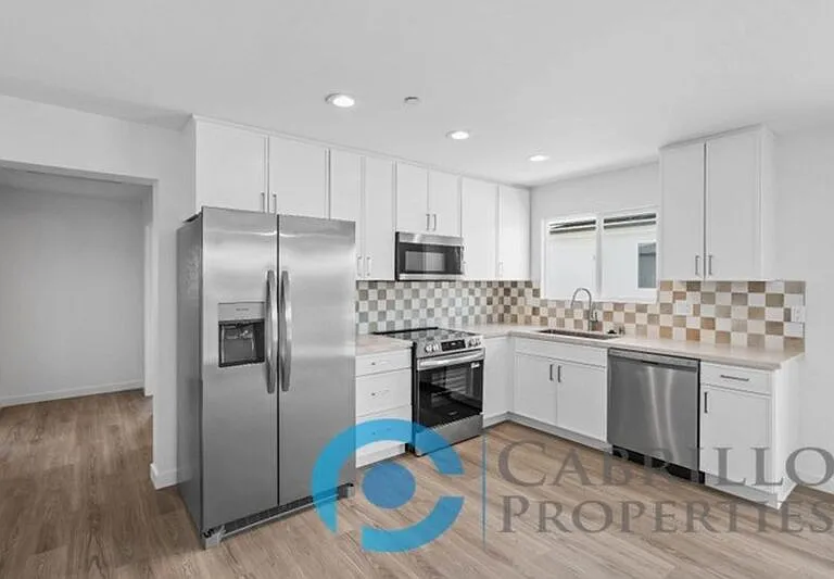 3064 46th St — Photo 7