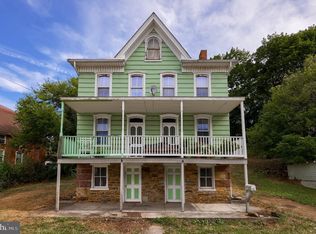 23 E George St, Yoe, PA 17313
