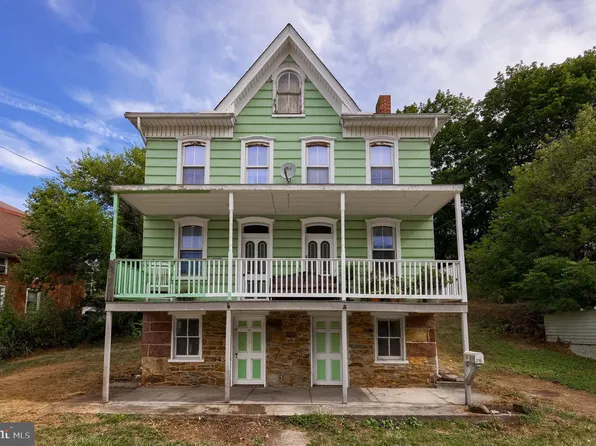 23 E George St, Yoe, PA 17313