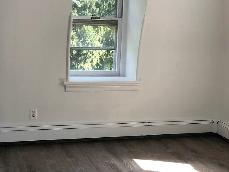 Bedroom is very serene and peaceful.