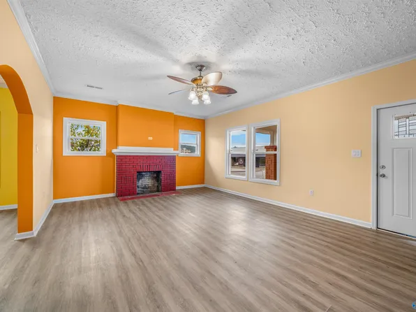 308 4th St NW, Attalla, AL 35954