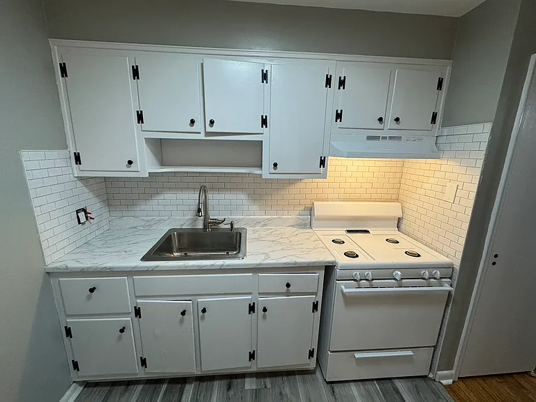 7231 Oxford Ave #3 — Photo 17