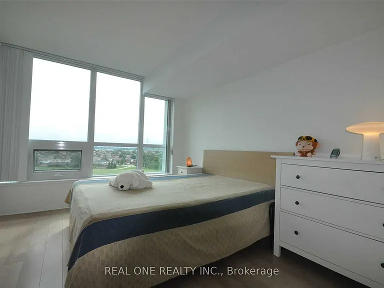4900 Glen Erin Dr #805 — Photo 6