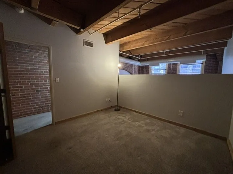 Bridgeview Apartments — Photo 21