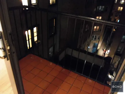 Rented by Bond New York | media 8