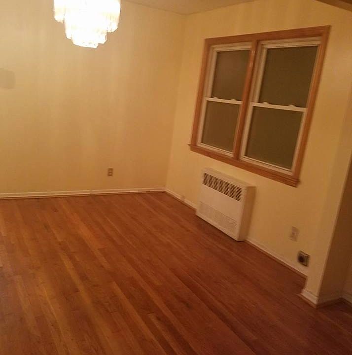 1st image of 159-3 132nd Ave