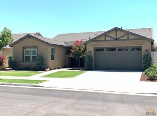 12419 Winterbourne St, Bakersfield, CA 93312