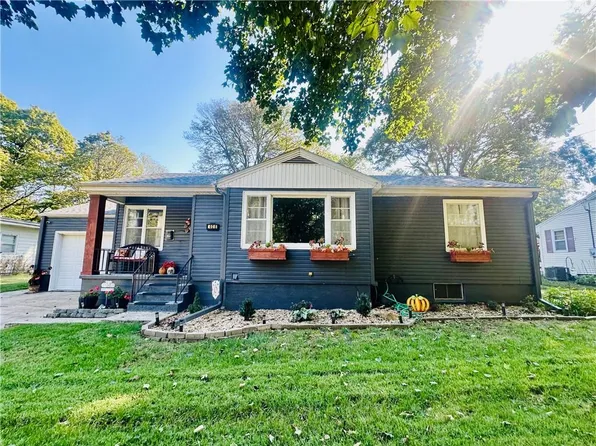 406 Phelps St, Windsor, MO 65360