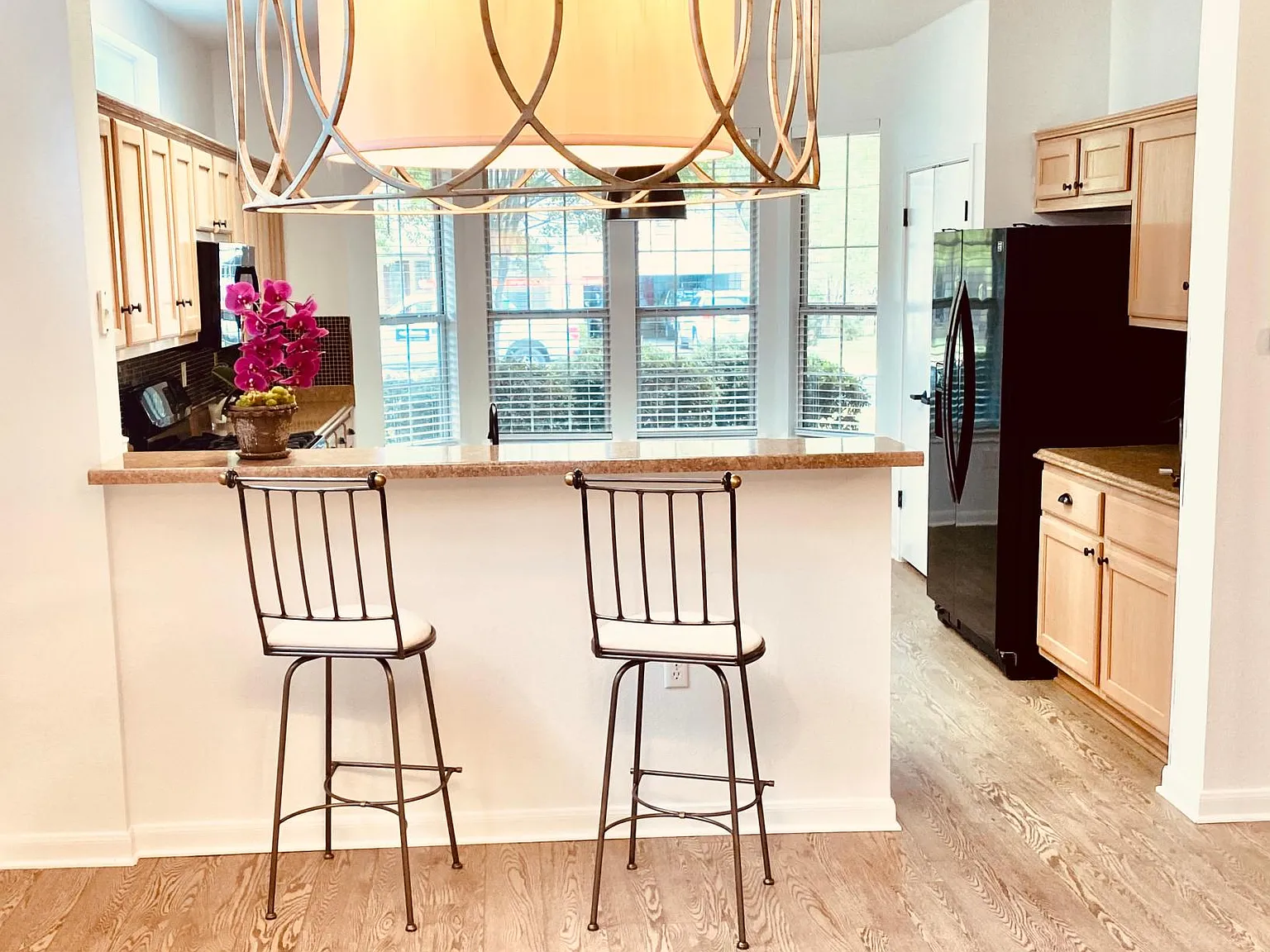 117 Enchanted Dr — Photo 2