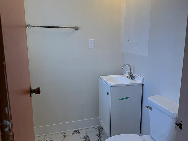 25 Braeburn Dr — Photo 14