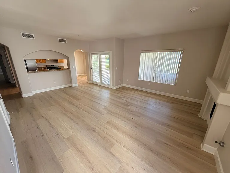 7605 Rolling View Dr #101 — Photo 4