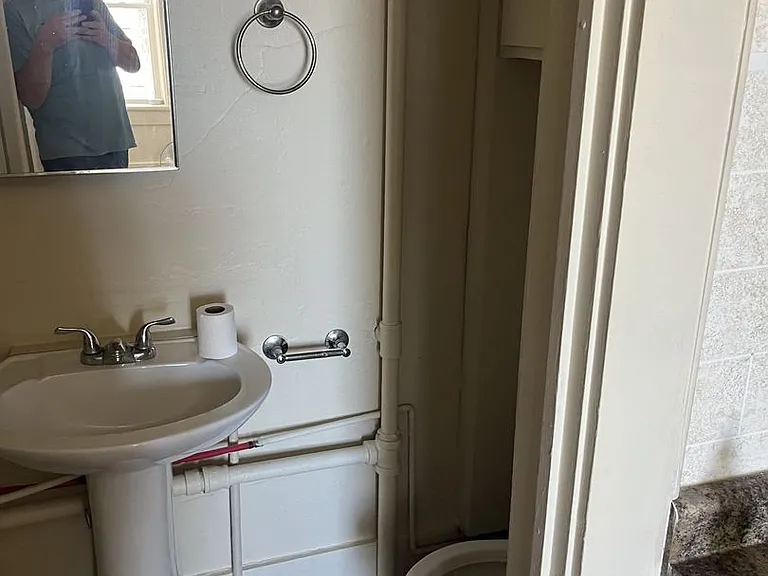 232 N Nash St — Photo 10