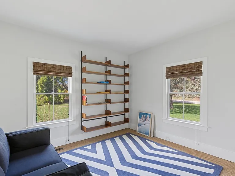 18 Dickerson Dr — Photo 11