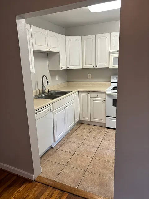 2 bed, 816 sqft, $1,000 — Photo 2