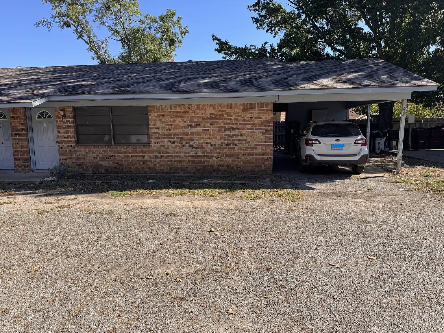 2 bed, $1,000 — Photo 1