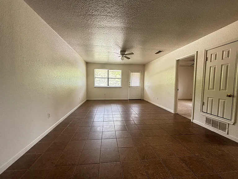 436 County Road 4616 — Photo 4