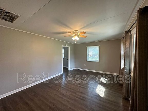 5th image of 6874 Commander Rd