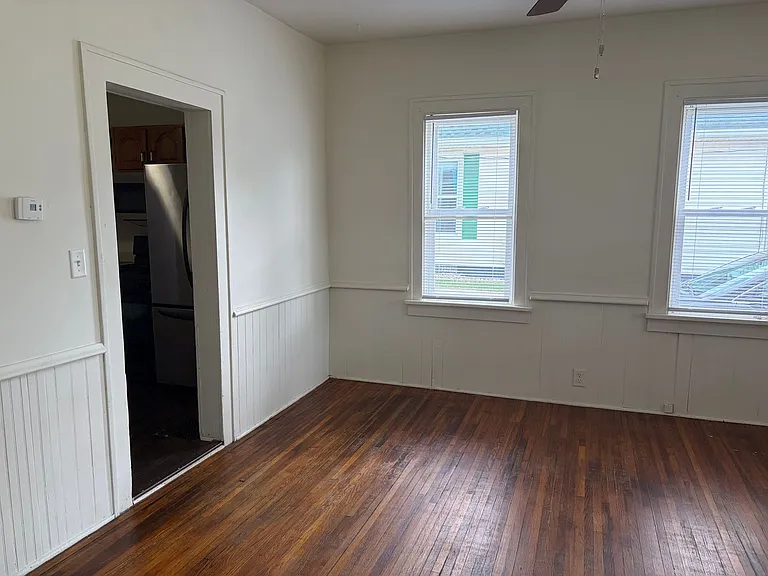 1404 S Center St — Photo 6