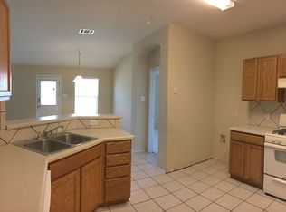 110 Rio Grande Dr, Kyle, TX 78640