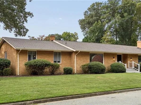 70 James Landing Rd, Newport News, VA 23606